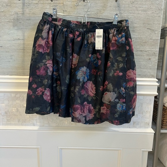 NWT new medium Anthropologie bubble skirt black floral pattern pockets elastic - Picture 5 of 15